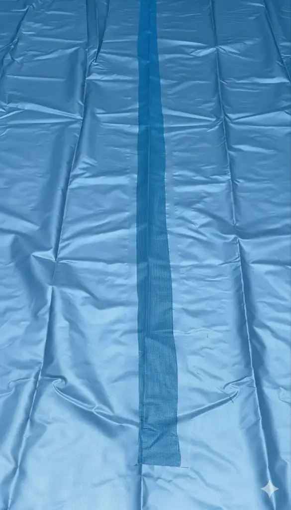 Regengoot in afdekzeil